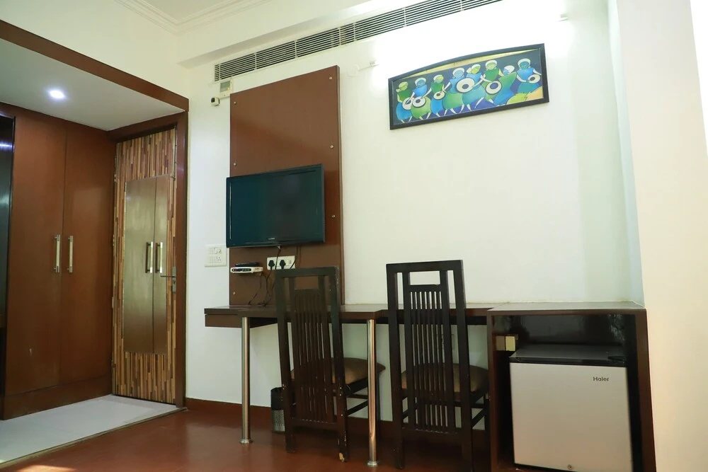 Hotel Parth Inn