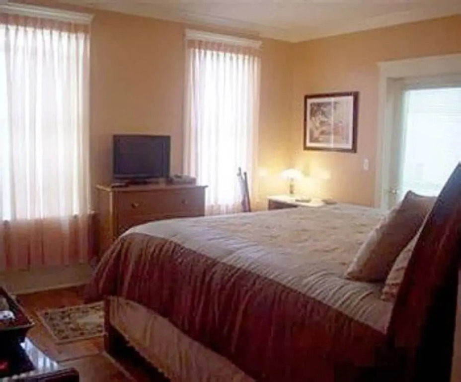 River Lily Inn Bed And Breakfast
