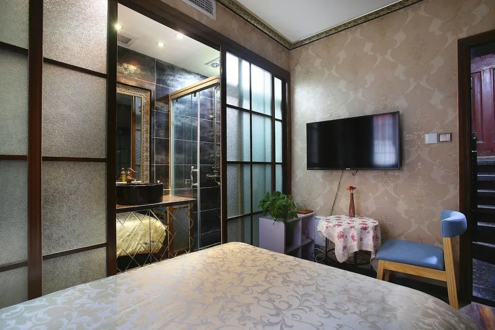 Shanghai Wonderoom Lane house Julu Road