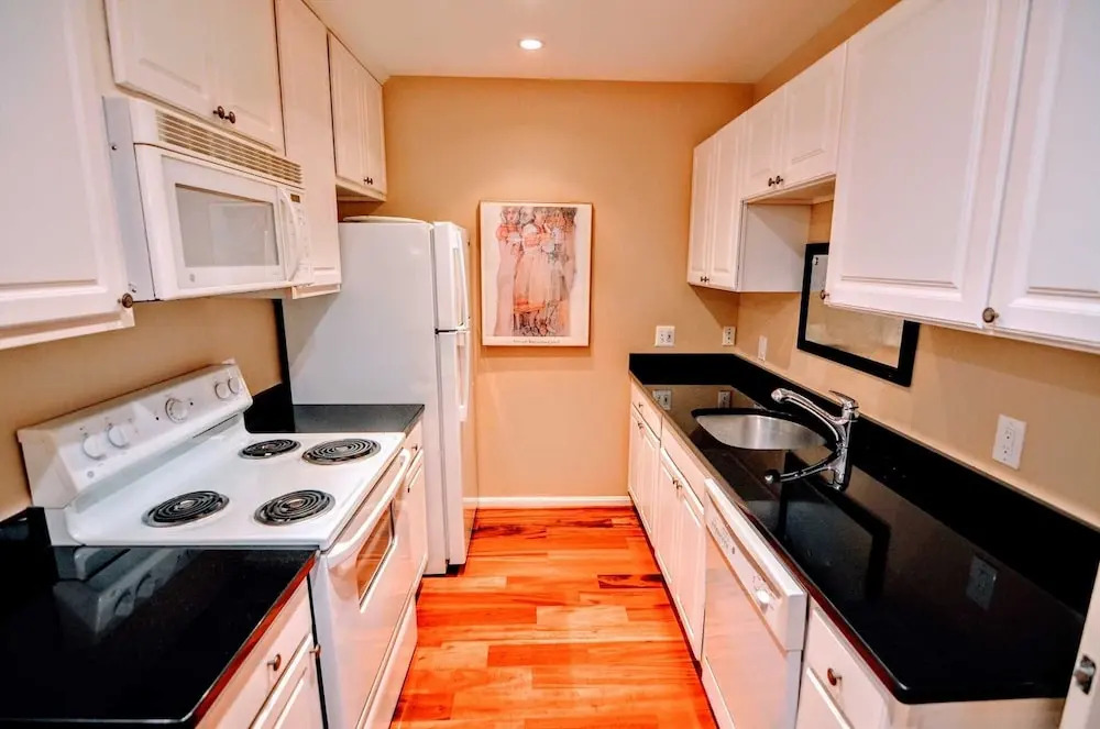 228 7th St Ne 2 Bedroom Apts