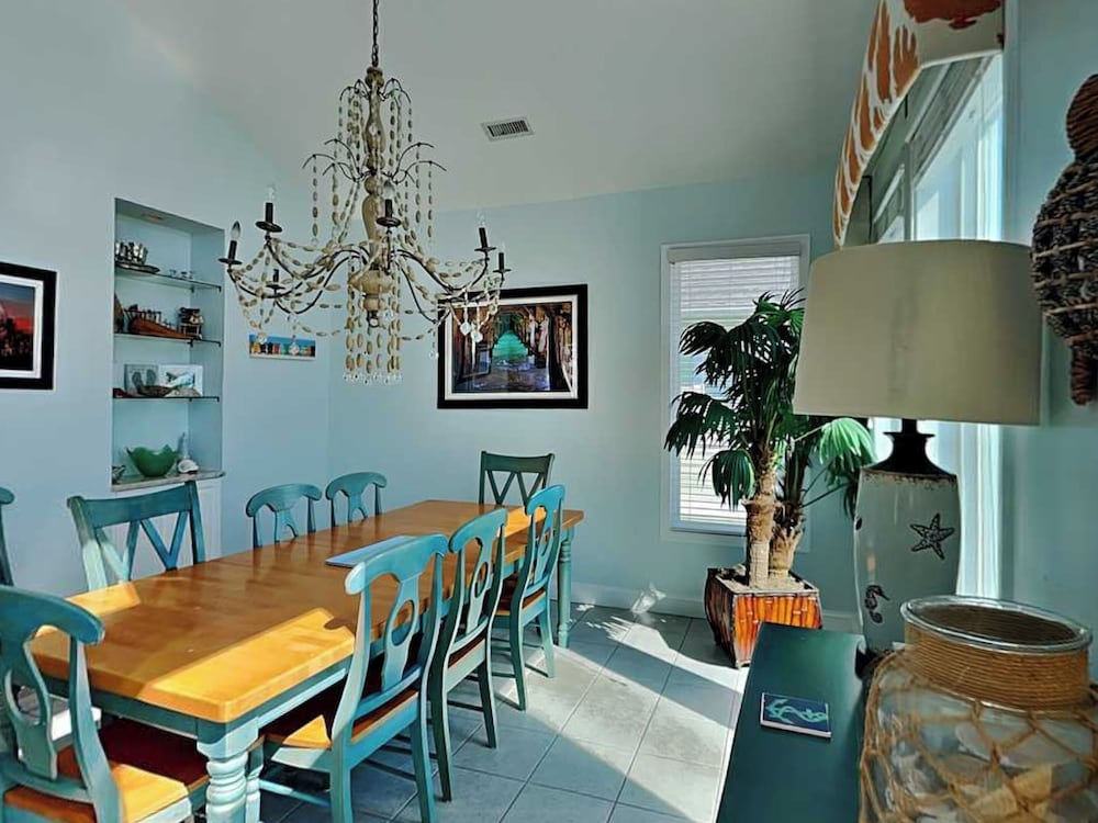 Clamalot by Topsail Realty