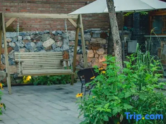 Huanglu Huakai Homestay (Zhoukoudian Youlanshan Scenic Area)