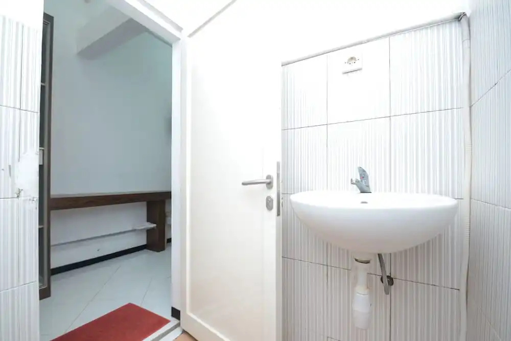 Airy Eco Syariah Sukomanunggal Darmo Permai Timur Dua 72 Surabaya