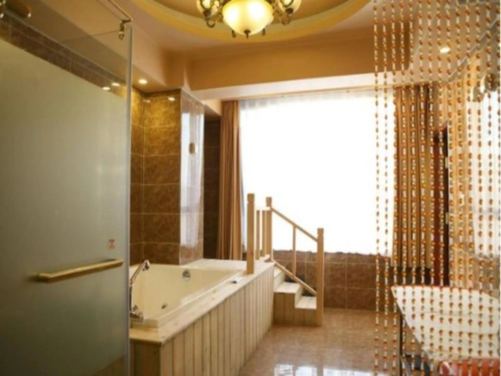 Anshan Sihai Holiday Hotel
