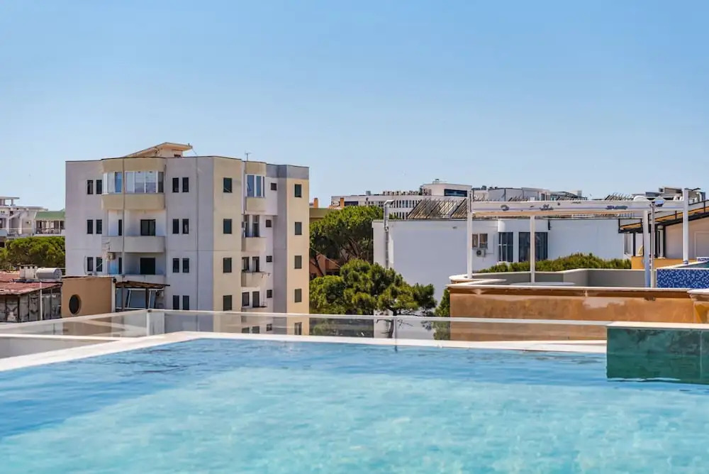 Rooftop Apartment With Private Pool