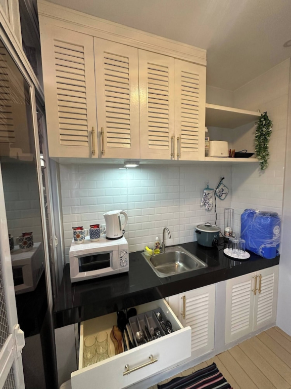 Cozy 1-bedroom House Rental in Hermosa, Philippines