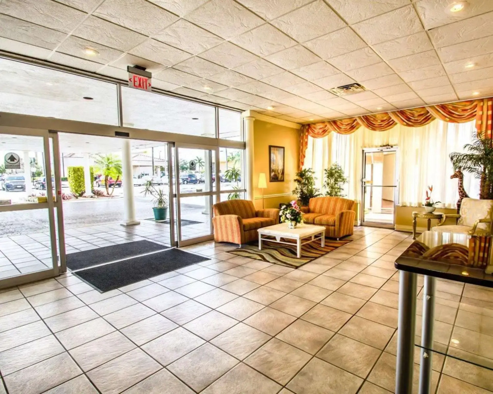 ISLAND HOTEL of Space Coast