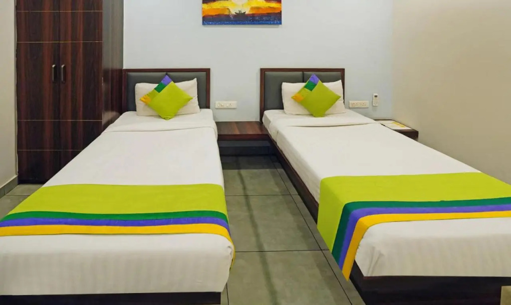Treebo Lazystay Grand Patia