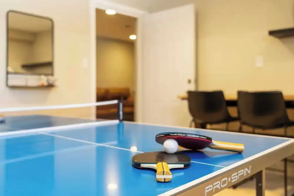 Birchwood by Avantstay Game Room + Lake Access