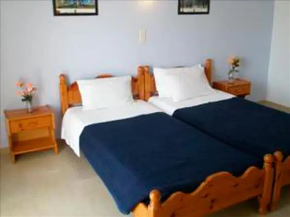 Alexandros Apartments & Studios