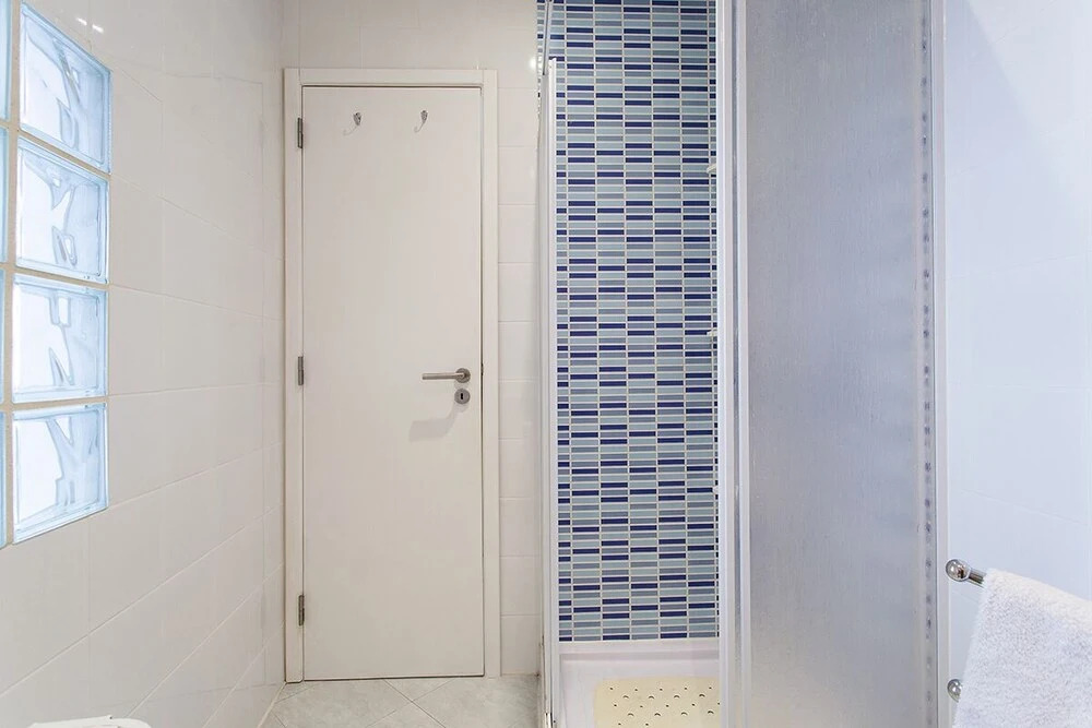 ALTIDO Cosy 1-bed flat w/balcony in Pena, close by subway, viewpoint&park