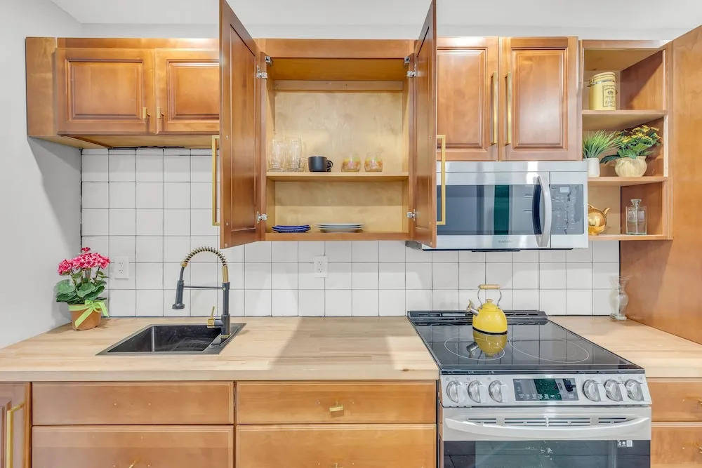 Patio Central City W Oxford St 1BR