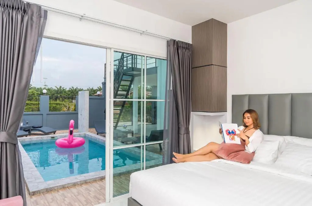 Lark Pool Villa Aonang Krabi