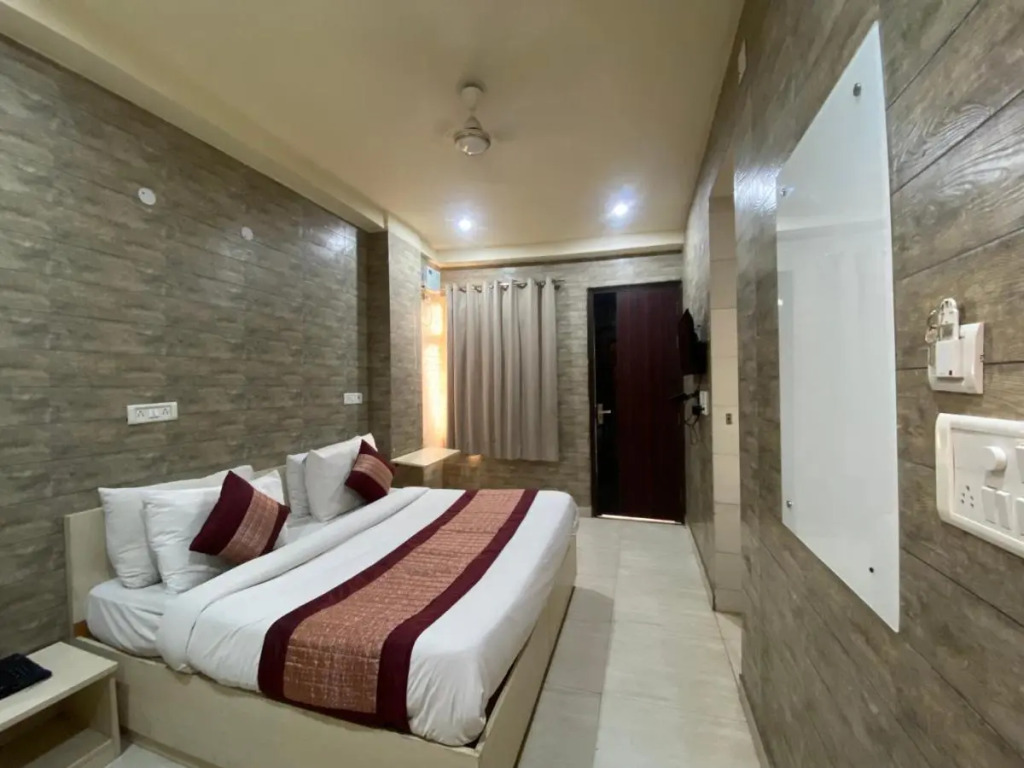 Hotel Red Chilly