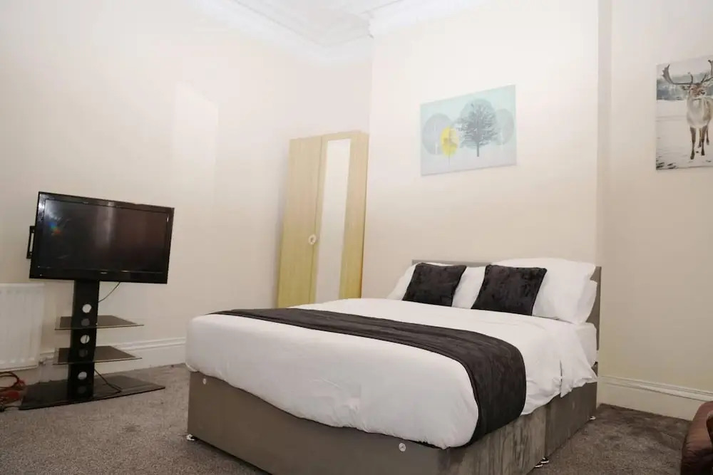 Stunning 5-bed House in Newcastle Upon Tyne
