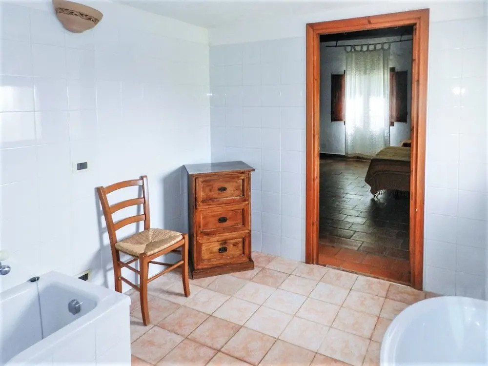 Delightful Holiday Home in Fulgatore With Swimming Pool