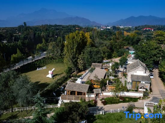 Wangwu Mountain Xixiling Youxiang Village