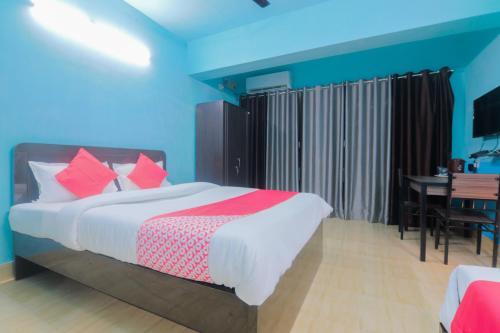 Oyo 24478 Mid City Guest House