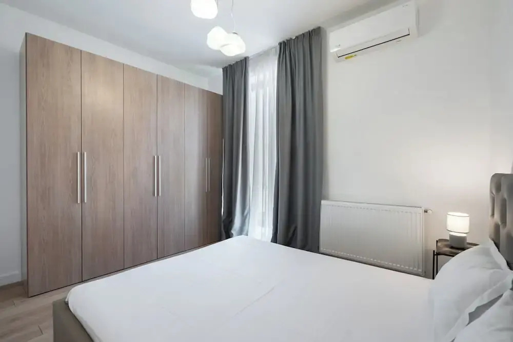 Uphome Suites