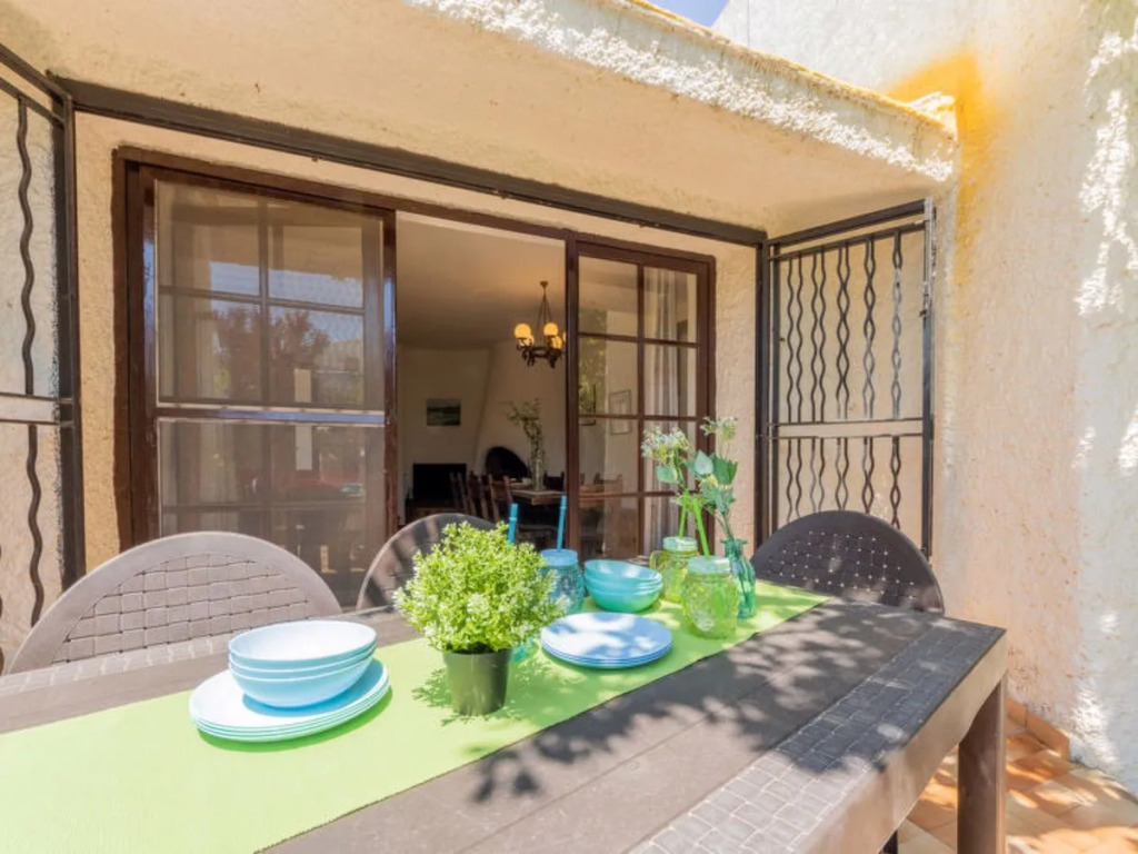 House Ibicenca Deltebre