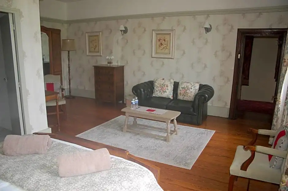 Le Logis des Quatre Puits
