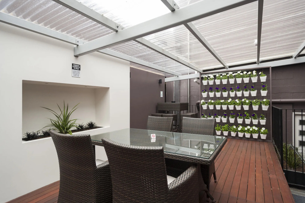 315 Euro Motel and Serviced Apartments
