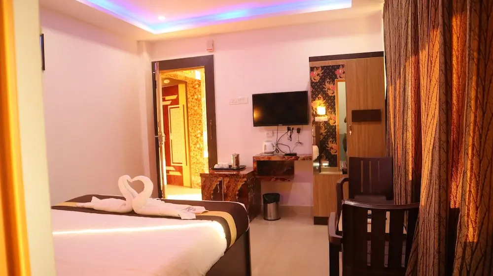 Mahira Residency
