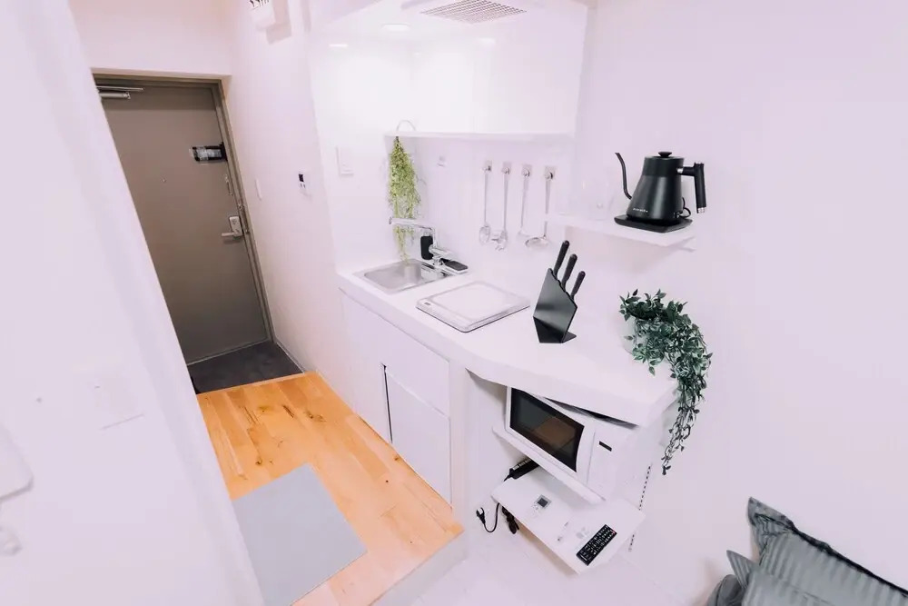 Minimalist Loft 602