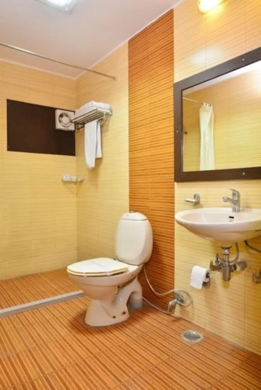Hotel Gautam Deluxe