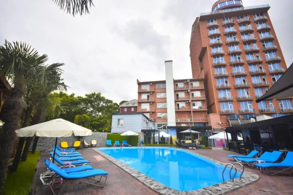 Georgian Hotel