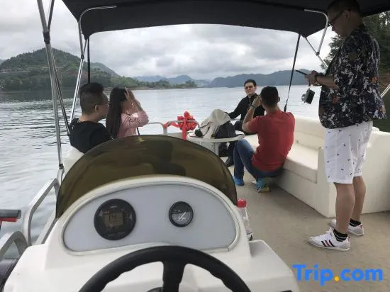 The villa of Thousand Island Lake