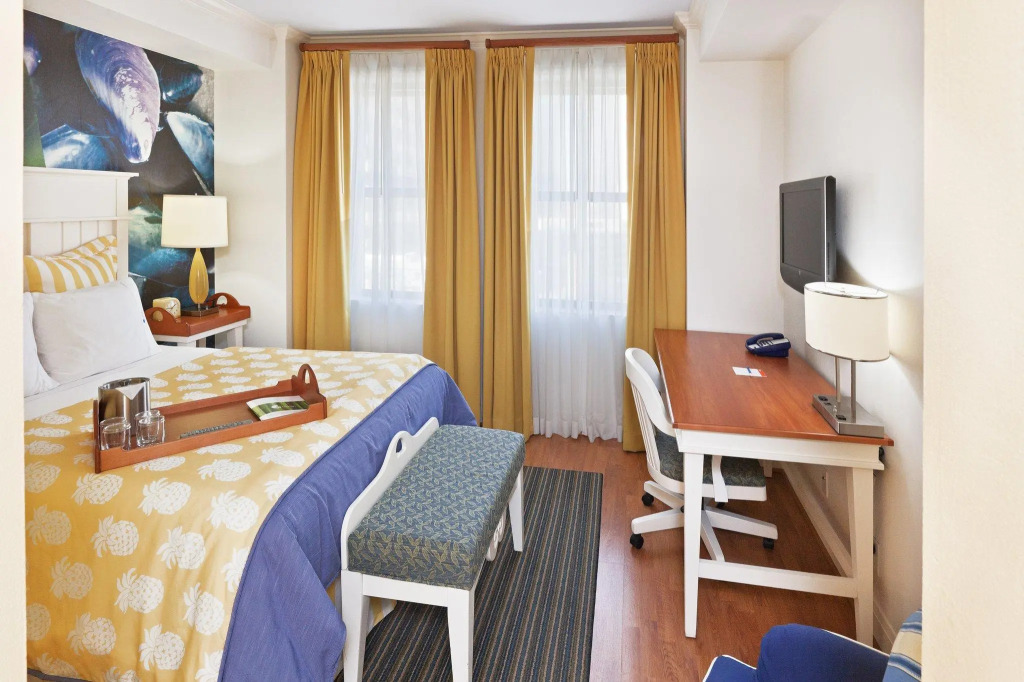 Hotel Indigo Dallas Downtown by IHG