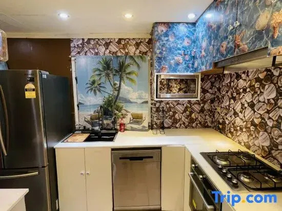 Tropical Getaway in Nadi Town with Smart Home