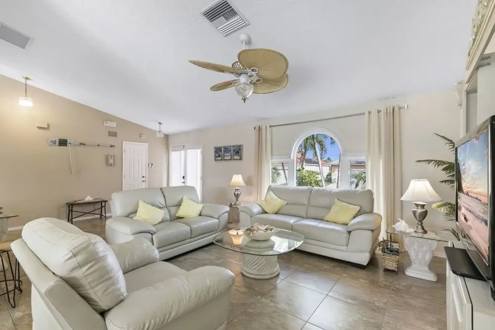 Bradford Ct. 522, Marco Island Vacation Rental 3 Bedroom Home by Redawning