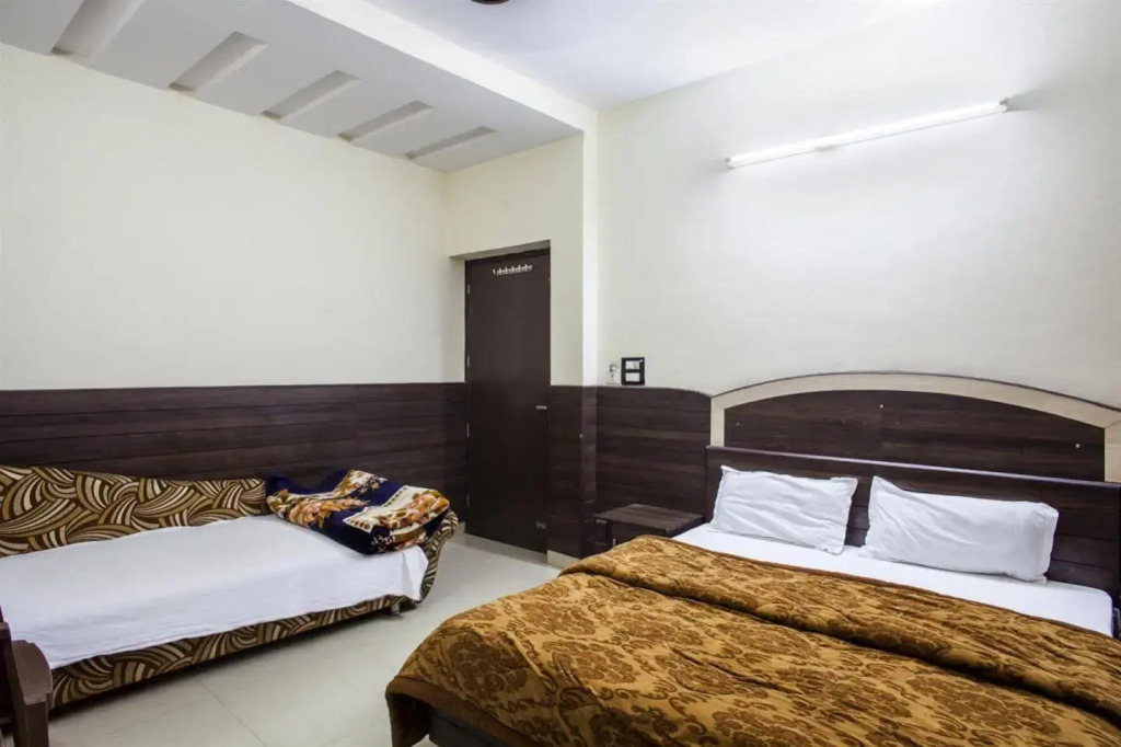 HOTEL G!S Paradise Amritsar - Provided Fully Air Conditioned & Well Decorated Rooms - Free Parking And Free Wi-fi Facility - A Premium Hotel In Amritsar