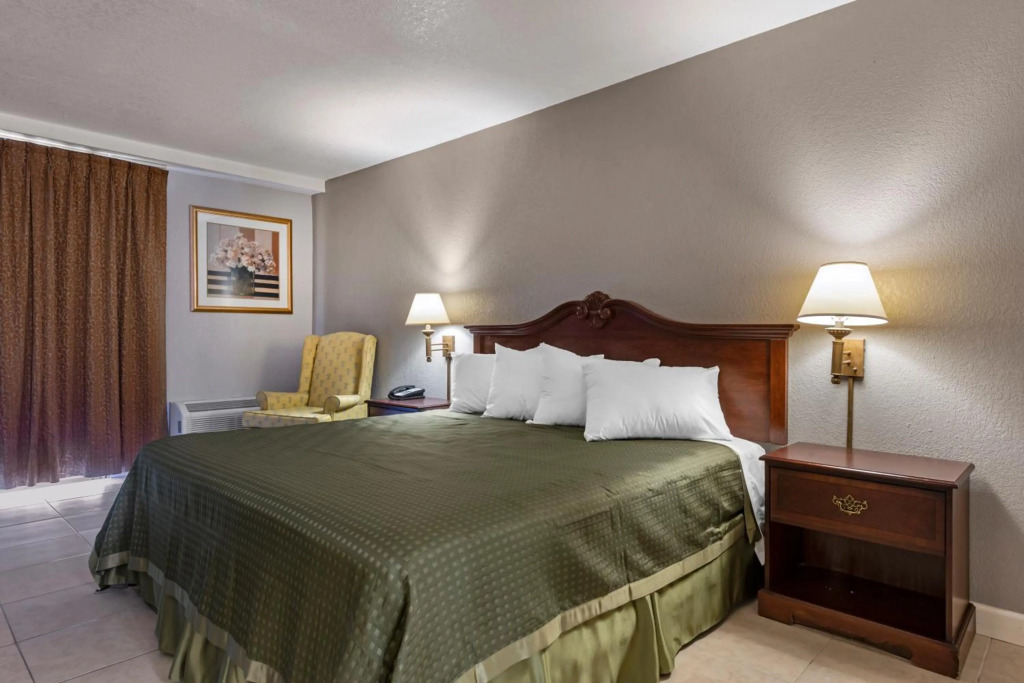 Rodeway Inn Clermont North