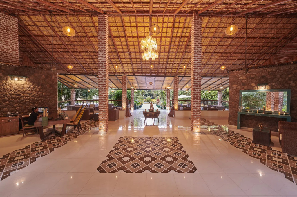 Aacorn Hideaway Resort & Spa