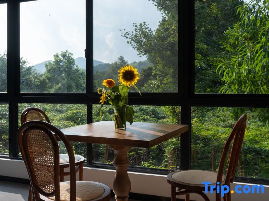 Xijianli · Lanshan | INSWIM · Upstream Fishing Family Vacation Homestay (Anji Shenxi Drifting Store)