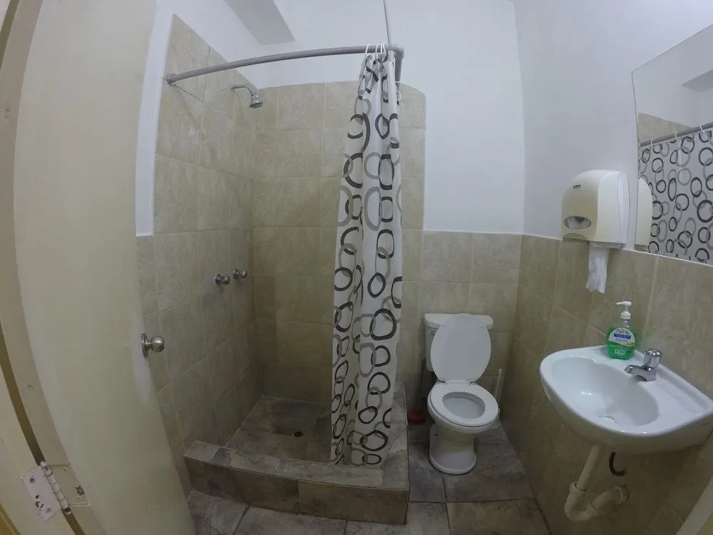 Klix HostelLima - Adults Only