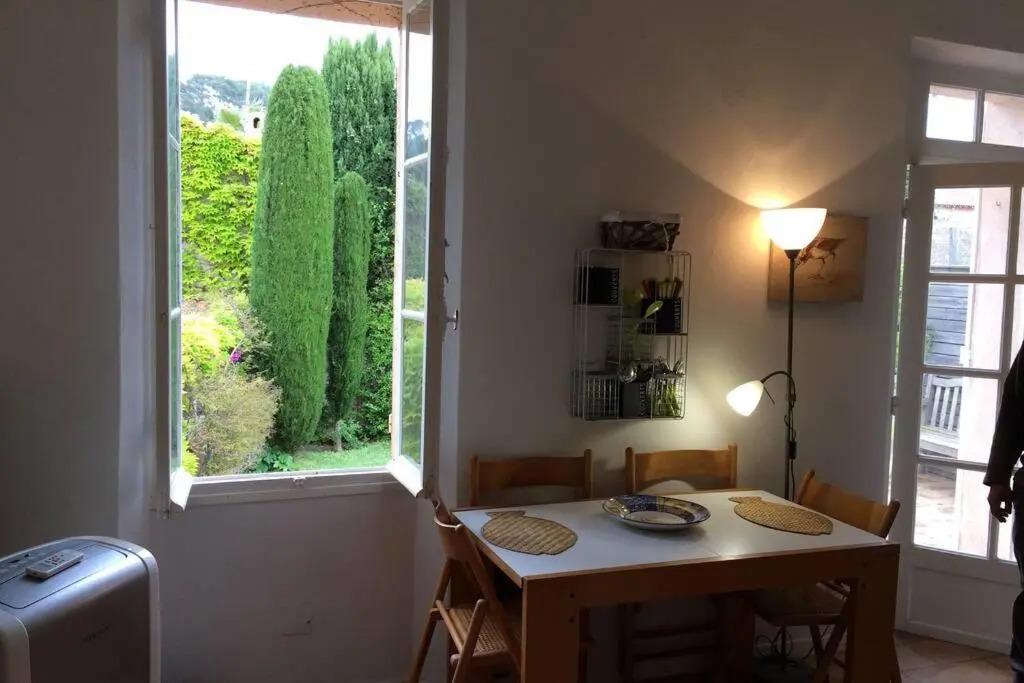 Villa de Charme à Porquerolles - Confort Sérénité à 100m du Village