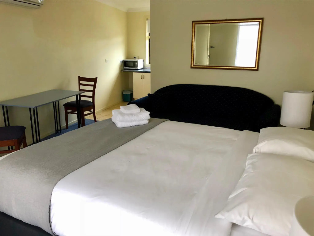 Atwood Motor Inn