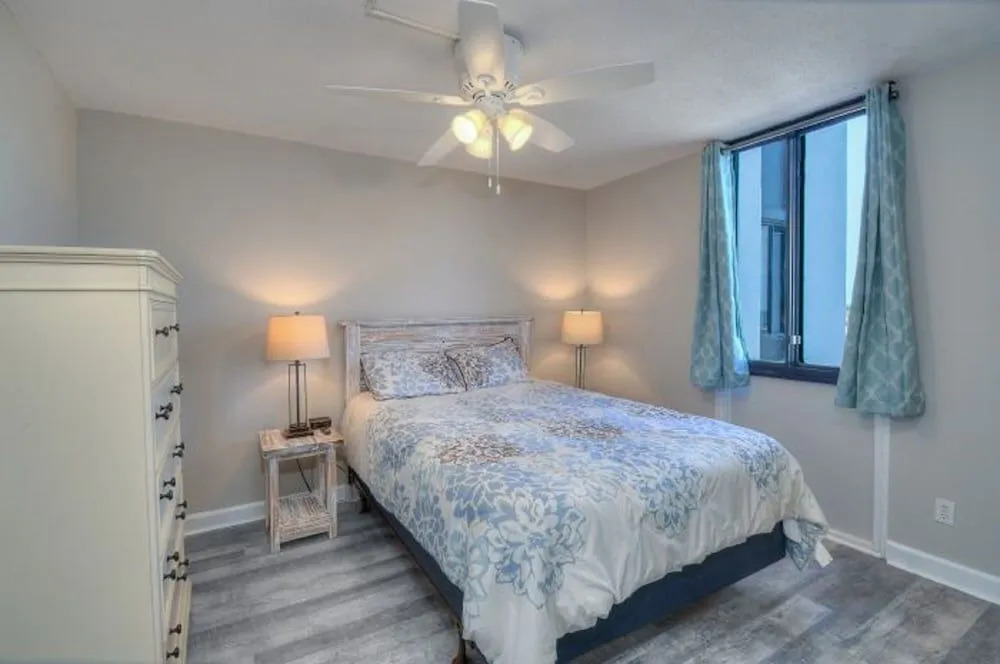 Holiday Towers by Elliott Beach Rentals