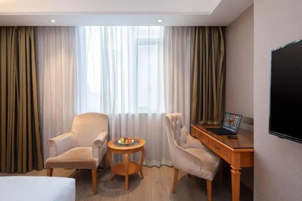 Vienna Hotel Shenzhen Longsheng Subway Station Branch