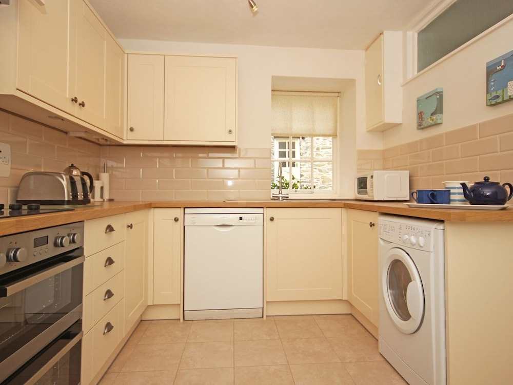 3 Moult Farm Cottages
