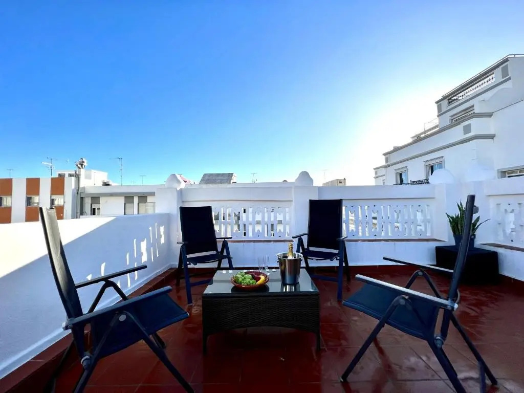 Olhão Historical House by Homing