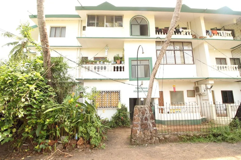 Oyo 9893 Green View 2bhk