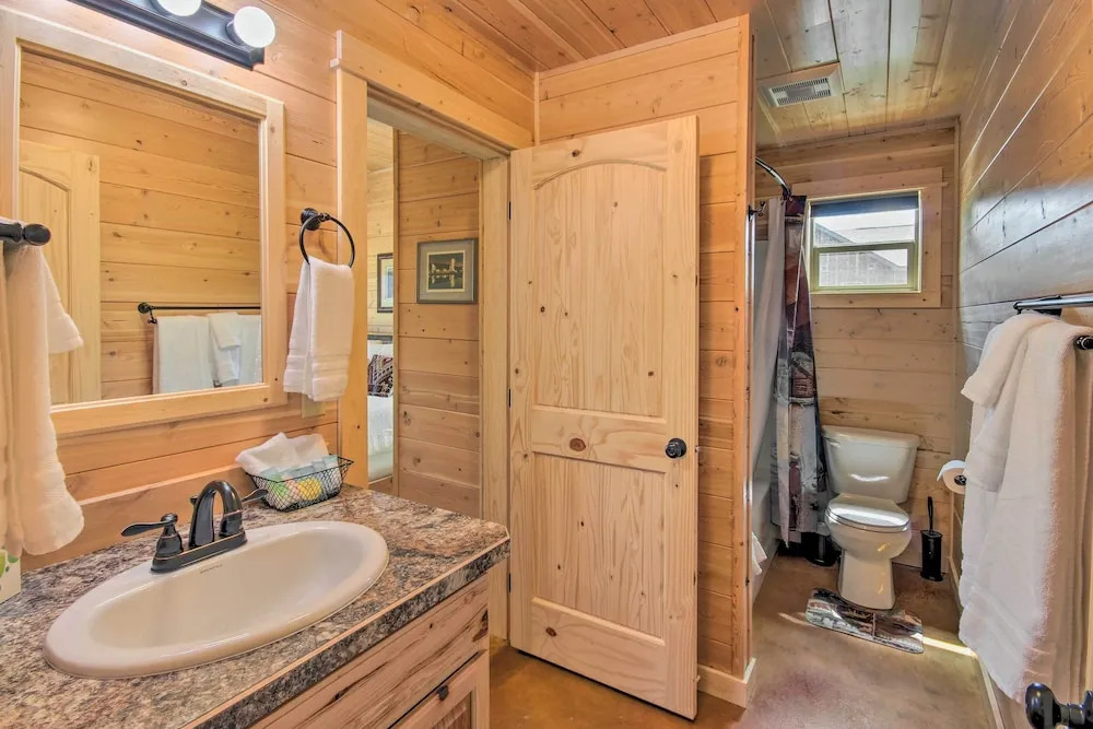 Dreamy Mountain-view Cabin Near Yellowstone!