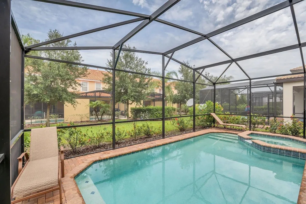 Deluxe and Roomy 6BD Home Close To Disney #6st413