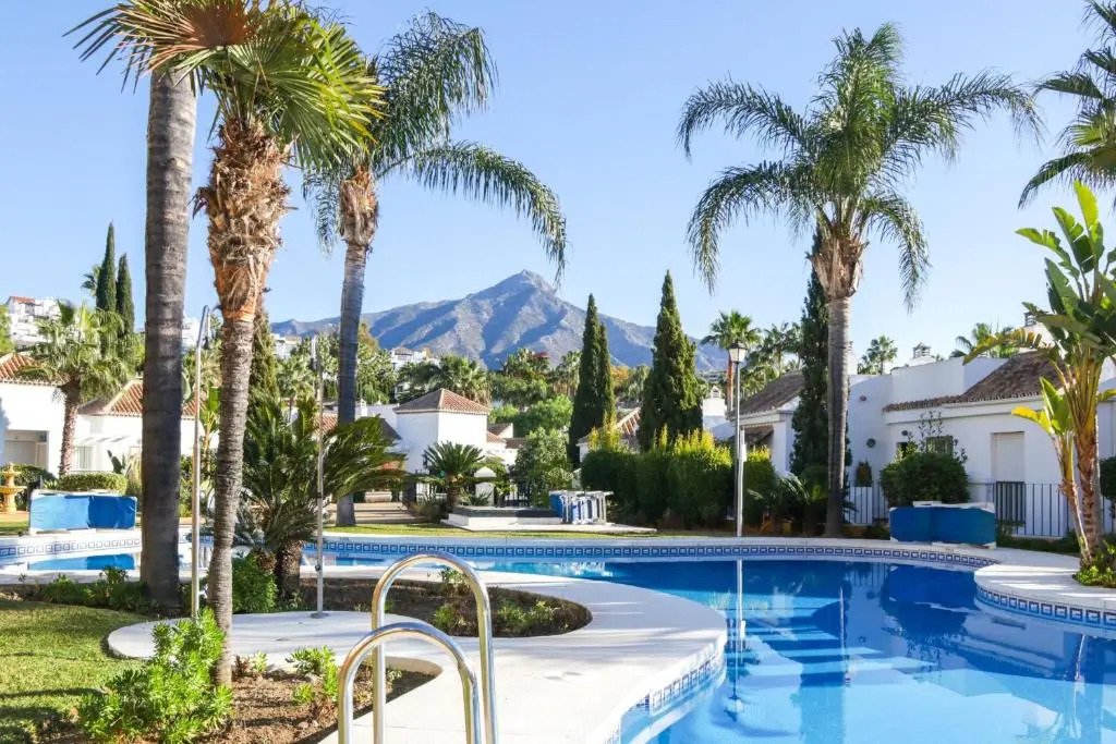 Contemporary 2BR Apt with Terrace in Nueva Andalucia 'The Golf Valley'