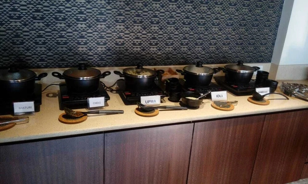 Hotel Seven Sky